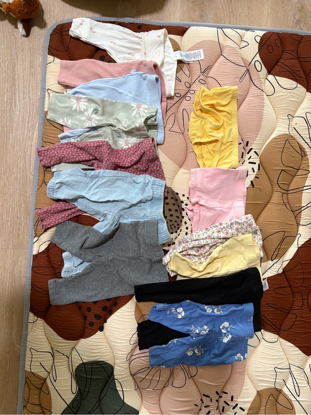 Assorted Girls Bottoms - Multi-Color Pack shorts jeans leggings newborn and 0-3m